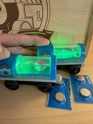 LIGHT UP AQUARIUM CARS THOMAS FRIENDS TRAIN WOODEN RAILWAY OCEAN SHARK SQUID