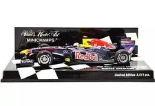MINICHAMPS 1/43 Red Bull Racing Renault RB7 S. Vettel Malaysian GP Winner