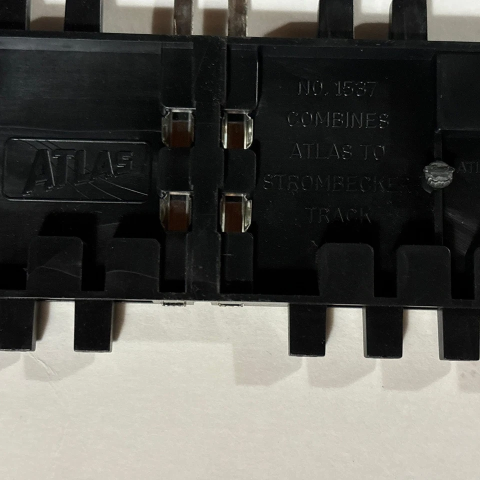 Combing Section By Atlas For Coming with Strombecker Slot Car Racing Race 1:24 - Image 4 of 4