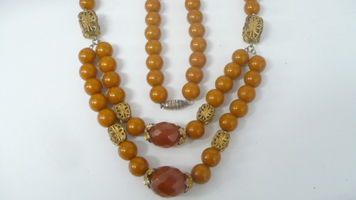 Estate Vintage Deco Bakelite Beaded Necklace, Brass Findings, Barrel Clasp WOW - Foto 5 di 8