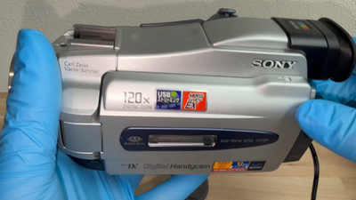MINT]Sony DCR-TRV18 MiniDV Handycam Digital Camcorder VCR Player