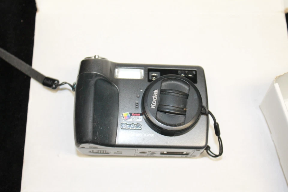 KODAK easy share camera # dx7630 / booklet & accessories - Image 3 of 4
