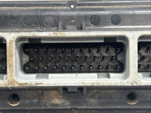 Computadora Jeep Cherokee XJ 1996 4,0 6 cilindros motor automático PCM ECU ECM 56041634A - Imagen 3 de 5
