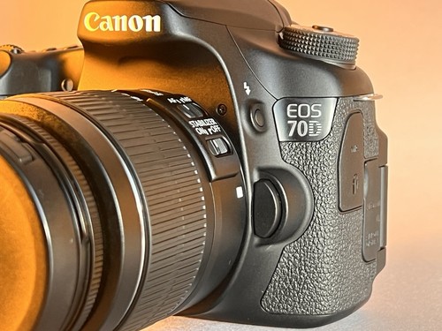 CANON EOS 70D Mit 18-55 Kit ⭐️NEUWERTIG ⭐️ Nur 700 Klicks - Bild 2 von 21
