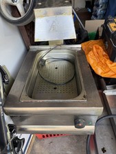 Lincat Electric Chip Scuttle 240V