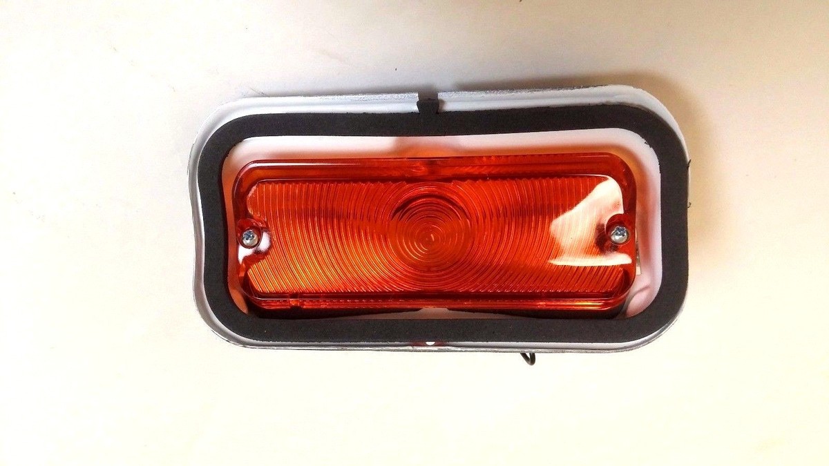 1964 64 Chevy Impala Belair Biscayne Parking Light Lamp Housing