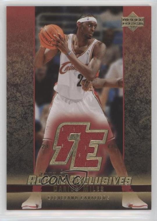 2003-04 Upper Deck Rookie Exclusives Jersey Darius Miles #J31 2u3