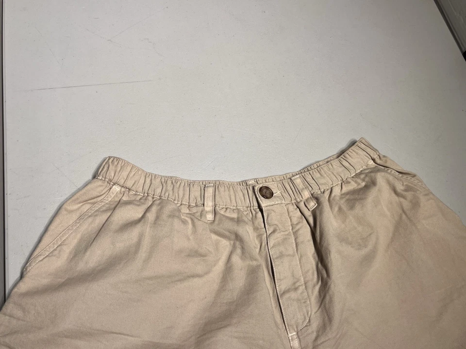 Chubbies Shorts Men's XXL Khaki Brown 5.5" inseam Elastic Waist Cotton Casual - Image 2 of 4