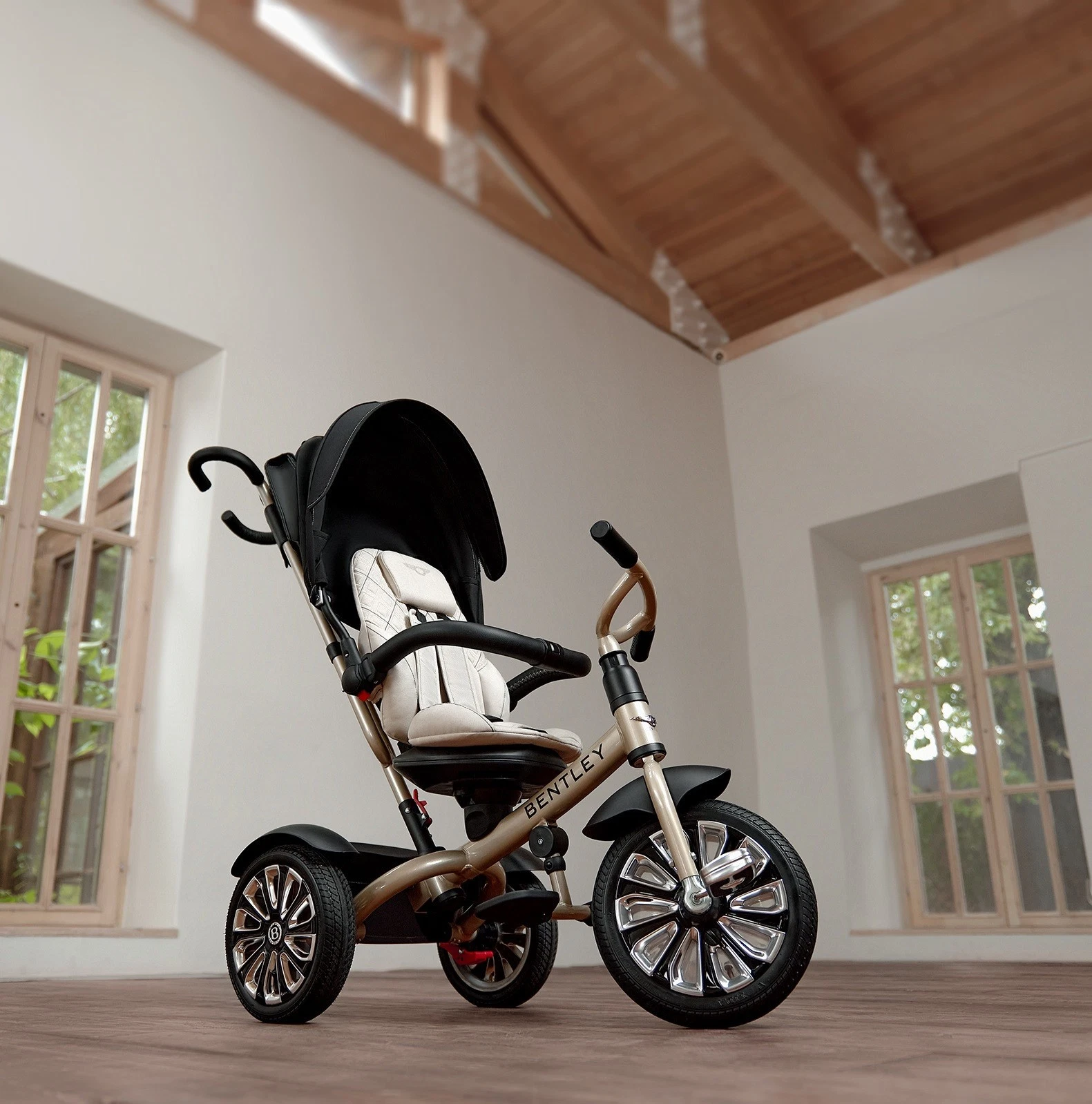 Used BENTLEY PRAM MULLINER GOLD Seat Swivel Trike Buggy Tricycle
Opens in a new window or tab