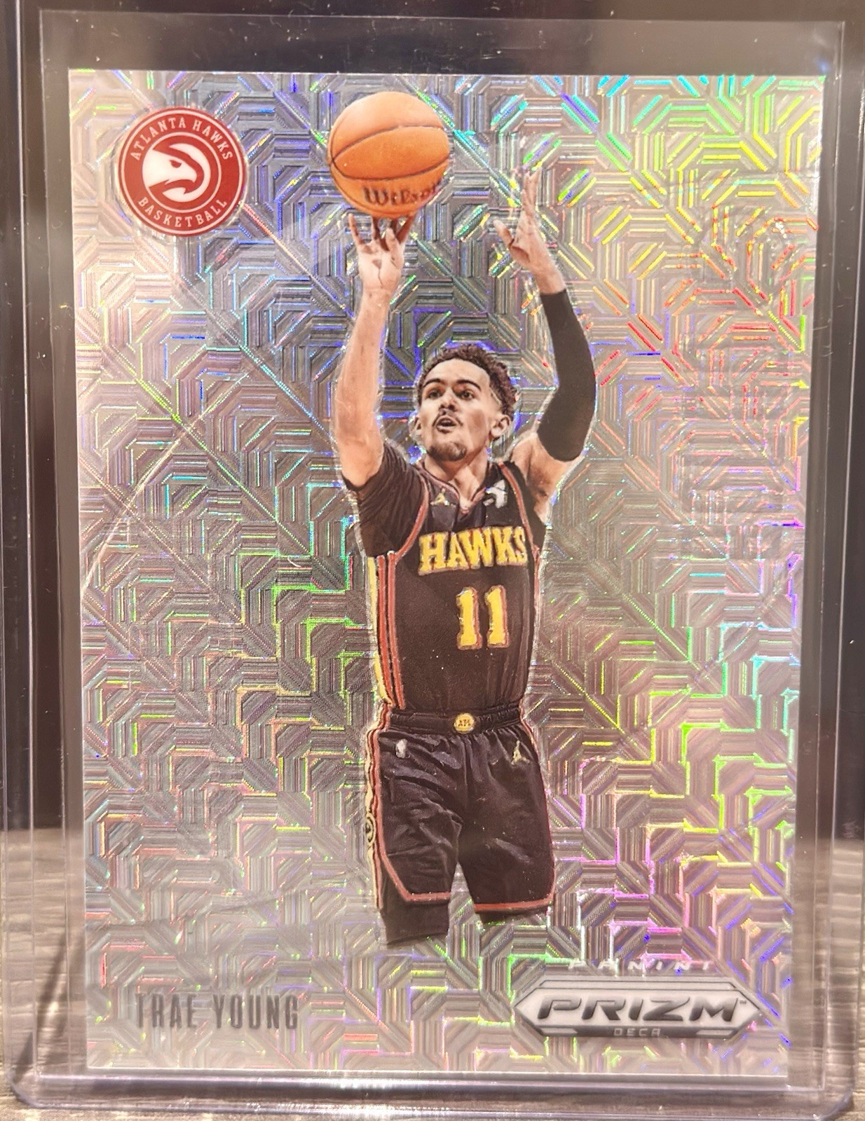 2023-24 Panini Prizm Deca Trae Young #10 Downtown Bound Mojo Prizm 14/25