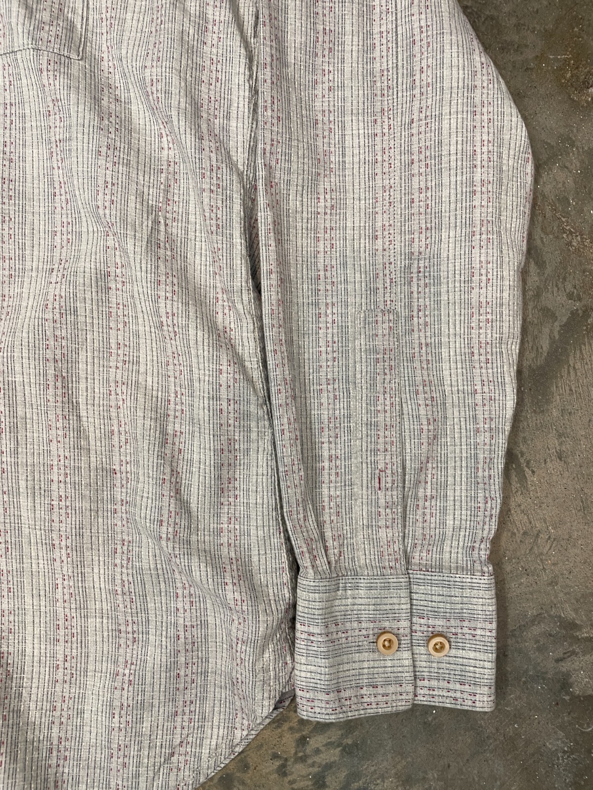 Tommy Bahama Button Down Shirt Mens M Gray Red Plaid Cotton Casual Office thumbnail 10