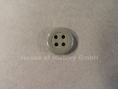 148308: Field Grey / Green Button for Uniforms, Shirts, Pants, Field Blouse