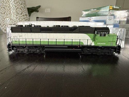 Athearn 98017 Chicago Burlington & Quincy CB&Q 530 SD45 DCC / Sound ausgestattet