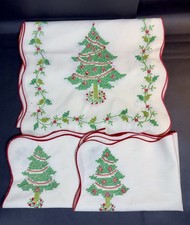 VINTAGE Christmas White Embroidered Tree Christmas Tree placemats Table Runner