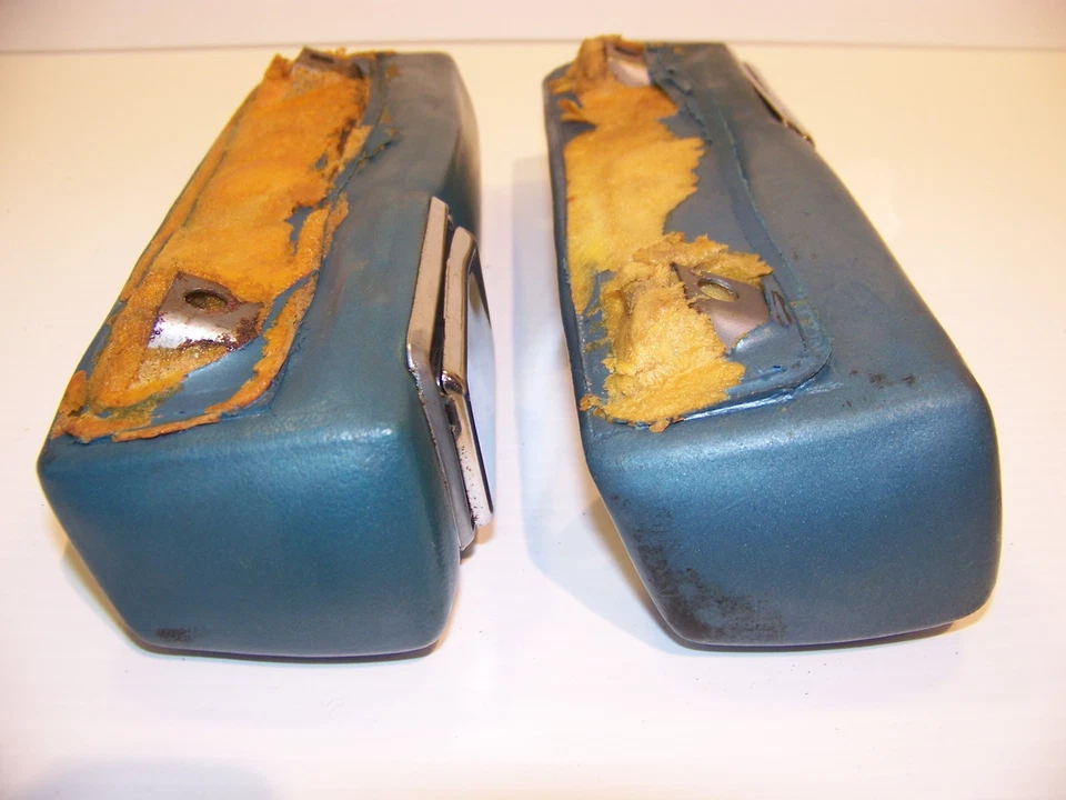 1966 - 70 PLYMOUTH DODGE REAR ARMRESTS BLUE SATELLITE CORONET BELVEDERE 67 68 - Image 4 of 4