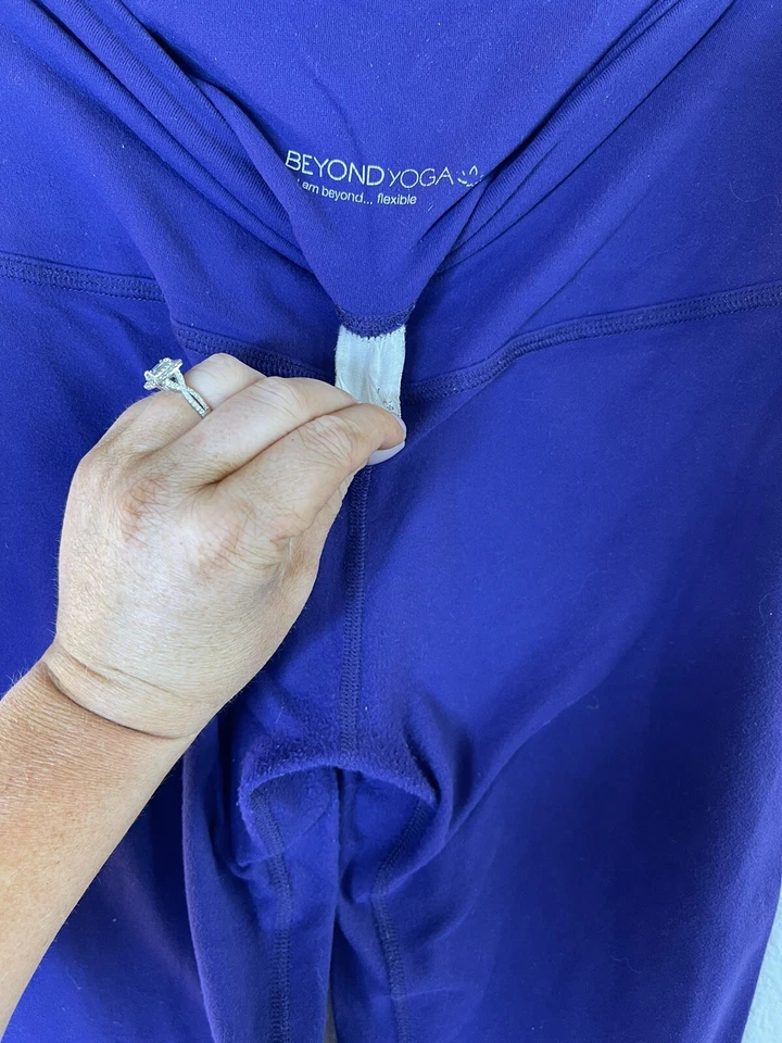 Beyond Yoga High Waist Purple Yoga Pant Women’s Size Large - Image 4 of 4