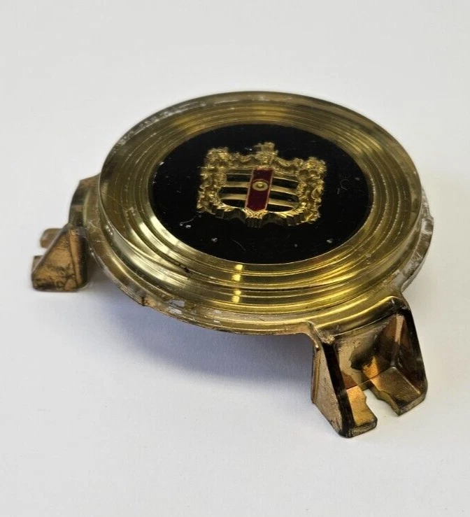 Dodge 1949-1950 Volante Bocina Anillo Cubierta Botón Adorno 1138555 Nuevo de Lote Antiguo Foto 4 de 4