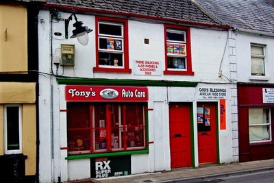 Foto A3 Ennis - 87 Parnell Street - Tony's Auto Care & God's Blessings c2012