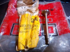 VAUXHALL VICTOR FB BEDFORD CA HEAD VALVE NOS 1 7139042 TRIANCO