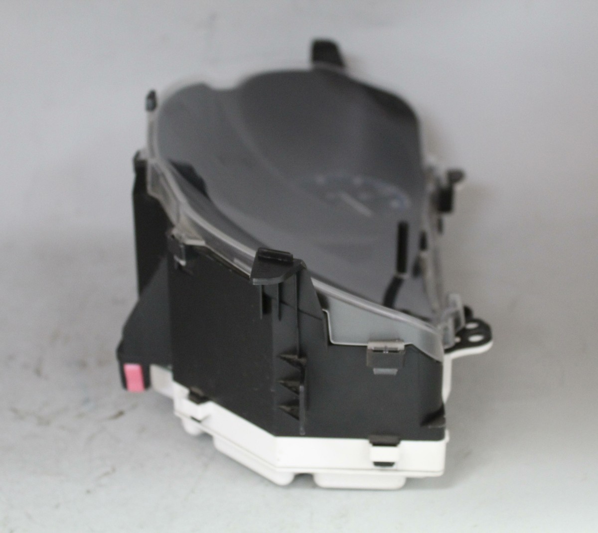 14 15 16 TOYOTA COROLLA INSTRUMENT CLUSTER GAUGE SPEEDOMETER