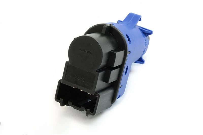 Interruptor de lámpara de parada de pedal de freno Mazda 2 / 3 / 5 / 6 / CX-5 OEM NUEVO - BN7N-66-490A - Foto 2 de 4