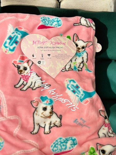Betsey Johnson Soft Throw Blanket 50x60 Valentine’s Day Chihuahua Cowboy Hat