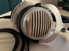 Beyerdynamic DT 990 Edition Open-Back Headphones with soft bag - 250 ohms