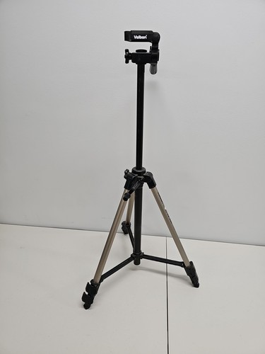 Velbon CX-440 Deluxe Lightweight Camera Tripod - No Quick Release Plate - Picture 4 of 5