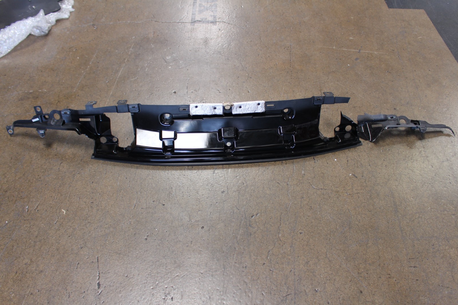 Ferrari 296 GTB, Rear Bumper Upper Trim, Dmg LH Side, Used, P/N 984456
