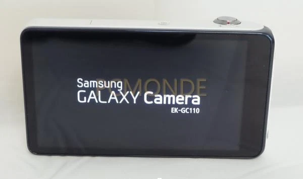 Samsung Galaxy 17MP Digital Camera 21x Zoom 4.8" LCD - White (EK-GC110ZWAXAR) - Image 2 of 3