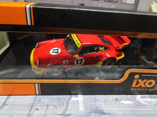 PORSCHE 911 964 RS RWB Idlers #17 rot gelb Breitbau MOC317 IXO 1:43 - Bild 4 von 4
