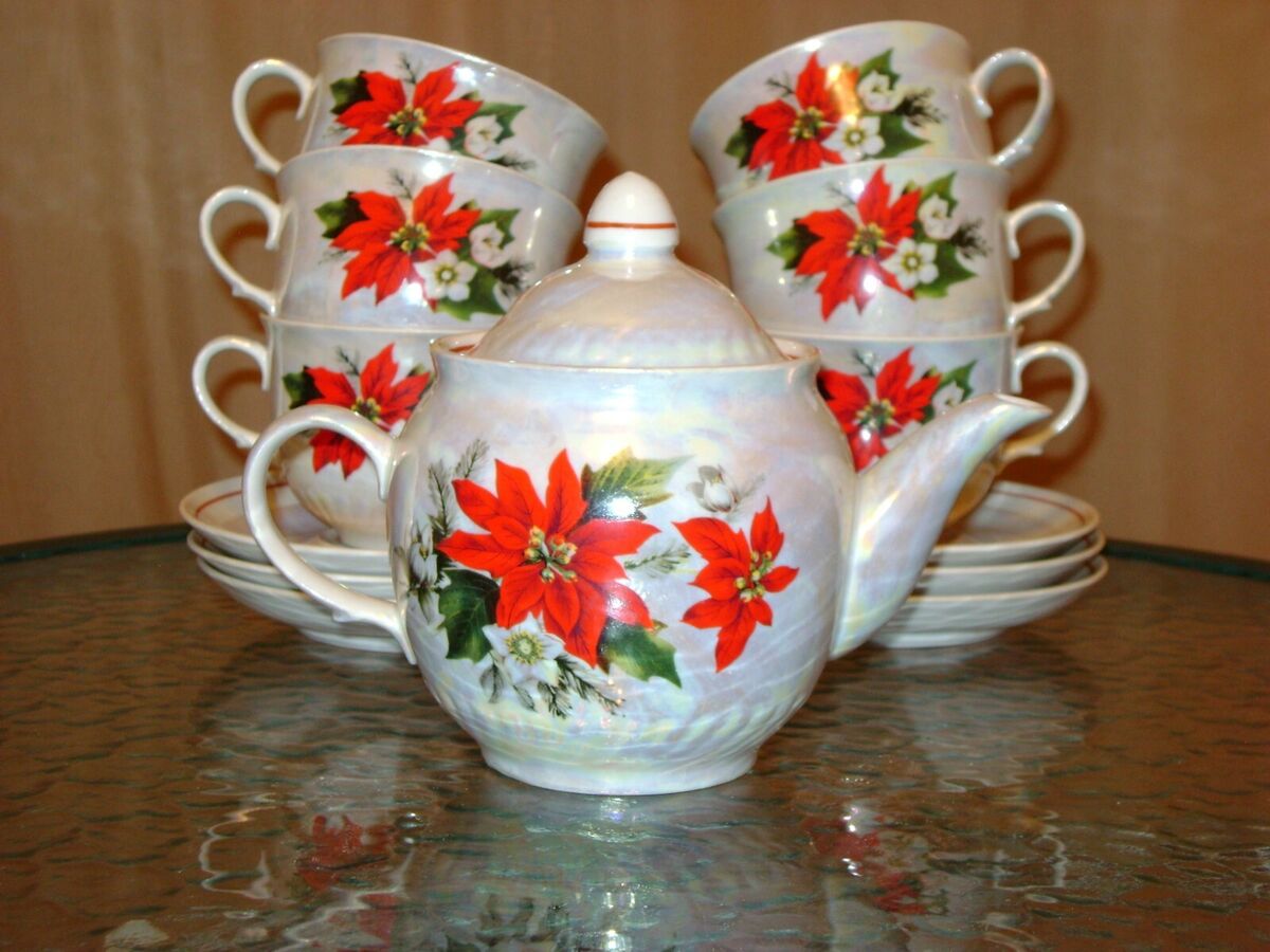 Never used vintage Porcelain Tea set Poinsettia for 6 people