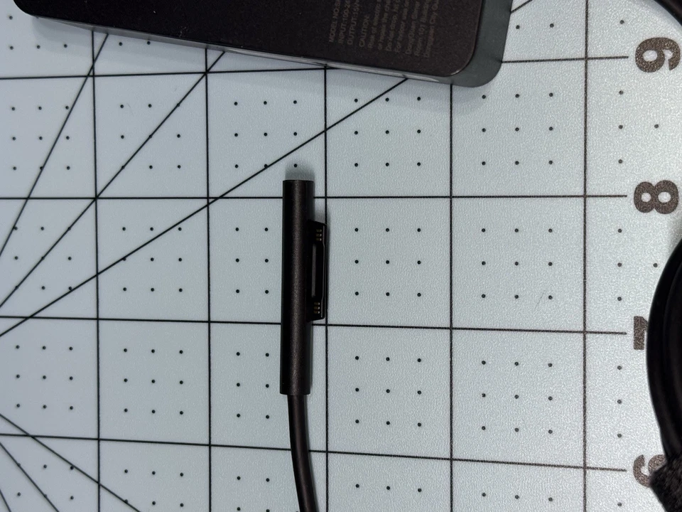 Original 36W Microsoft Surface Pro 3 4 5 6 AC Power Adapter Charger Model 1625 - Image 3 of 4