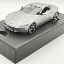 Corgi CC08003 James Bond - Aston Martin DB10 'Spectre' 1:36 Model MIB