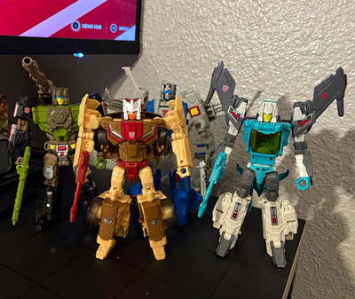 Hasbro Transformers Titans Return Lot - as shown