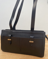 COCCINELLE Ladies classic Black Leather Rectangle Handbag Shoulder Bag Excellent