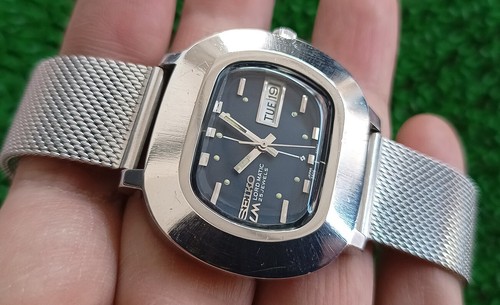 NICE VINTAGE SEIKO LM 5606-5010 BLUE DIAL AUTOMATIC 25 JEWELS JAPAN WATCH - Picture 2 of 12