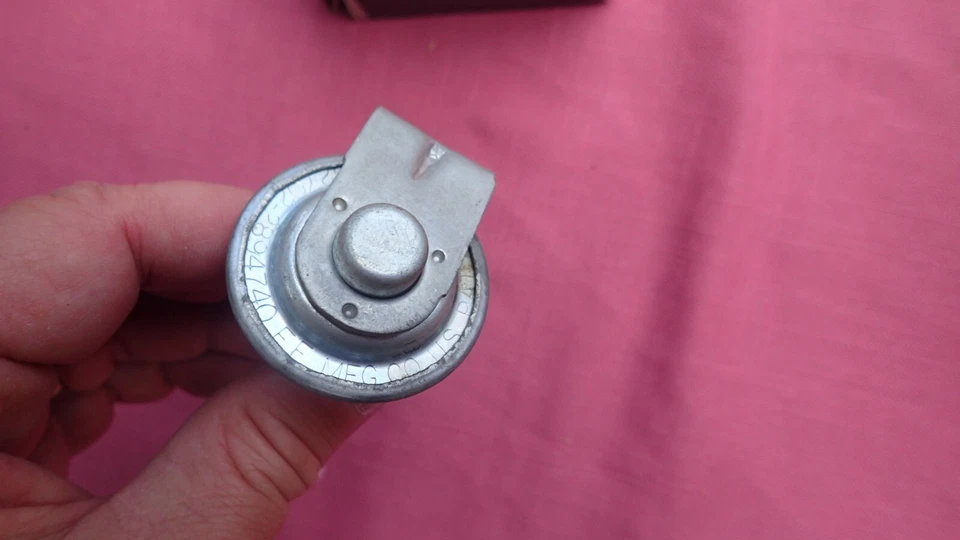 Carburador Chevy 1959-61 tablero, V8 con bbl, ¡nuevo en stock! 3758593 Impala, camión Foto 3 de 4