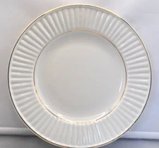 GIBSON DESIGNS CLAREMONT PLATE 8-3/8"  GOLD EMBOSSED BORDER