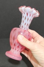 FENTON CRANBERRY OPALESCENT LATTICE GLASS VASE RUFFLED TOP 6"