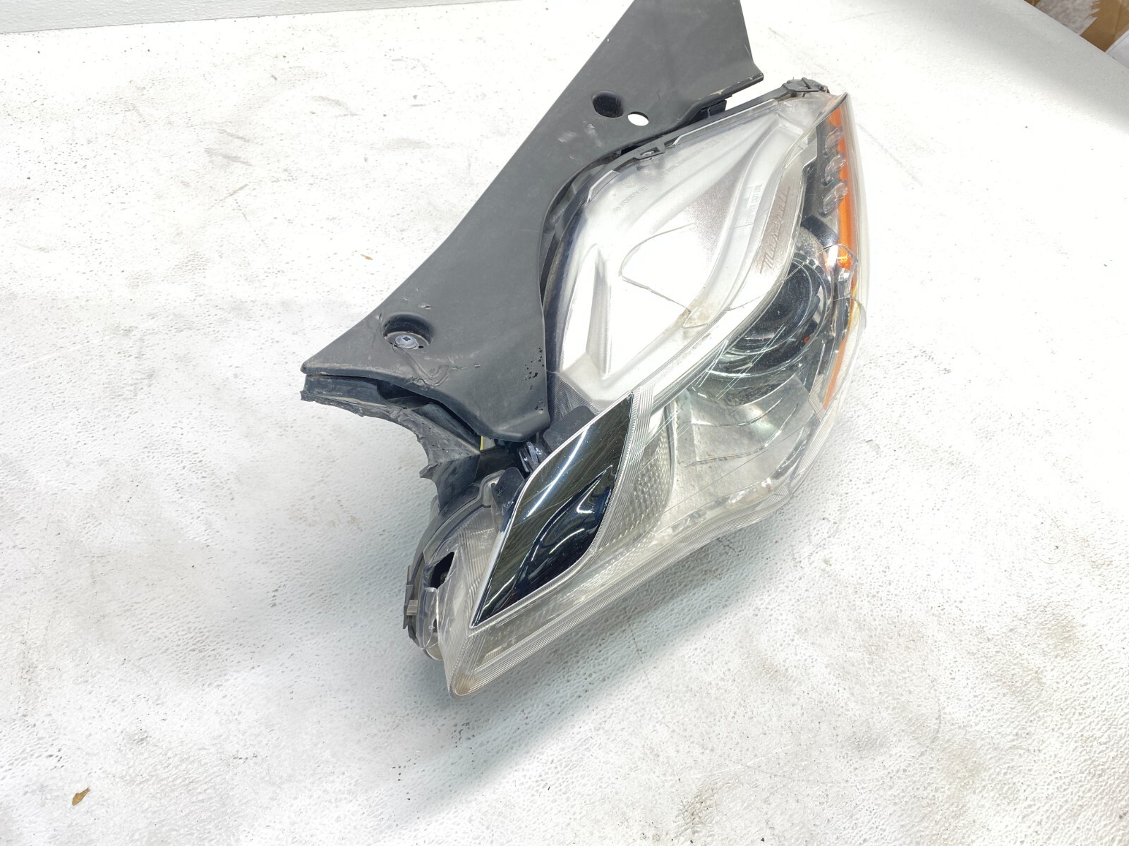 14-17 Maserati Quattroporte Left Driver HID Xenon Headlight Assy DAMAGED! OEM✅