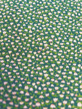 VTG Tiny Ditzy CALICO Grass GREEN w/ White Pink Tulip Florals Cottagecore BTFQ