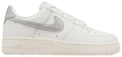 Nike Air Force 1 '07 Essential Silver Swoosh W