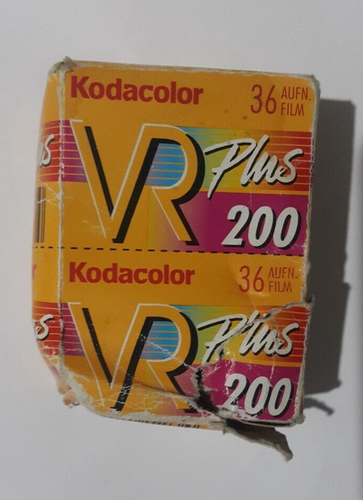 2 x Kodak Kodacolor VR 200 plus - Exp 11/2003