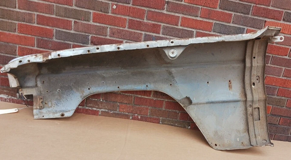 二手原始设备制造商通用白色前右挡泥板 1961 年 Oldsmobile Dynamic 88 (BM3) — 第 4/4 张图片