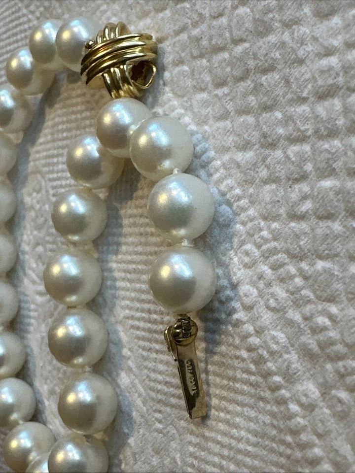 Pulsera de perlas Tiffany -Peretti- cierre de oro de 18 quilates Foto 2 de 2