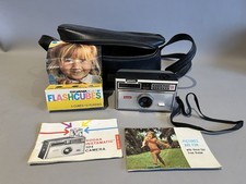 Vintage 1960's Kodak Instamatic 104 w/ Kodak Zippered Bag  Original instruction