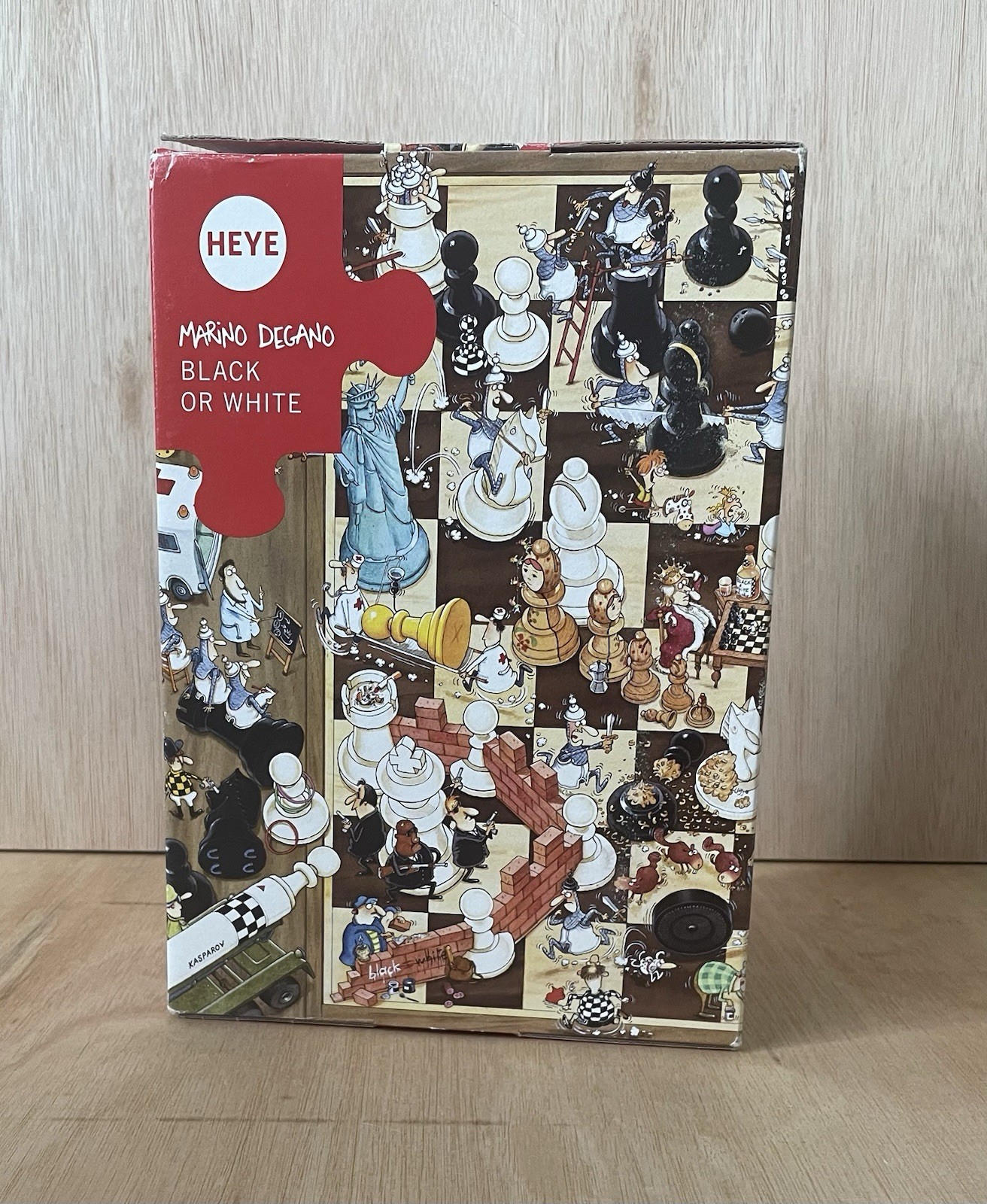HEYE Marino Degano 1000 Piece Jigsaw Puzzle ‘Black or White’ Chess Checkers