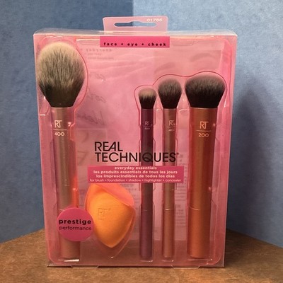 Real Techniques Everyday Essentials Brush Set - 5 pcs