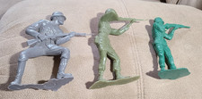 Lot Of 3 WW2 Plastic Soldiers Two Green And One Gray German Marx With Rifles